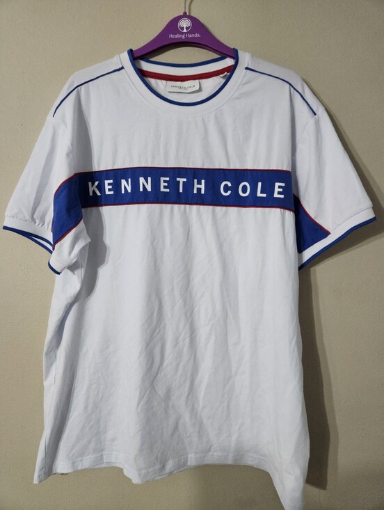 Kenneth Cole Other - Kenneth Cole Tshirt XL